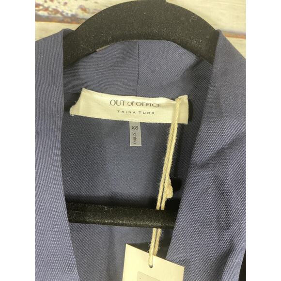 Trina Turk Out of Office Top Women's XS Long Sleeve Blouse Decompress NWT - Picture 3 of 8